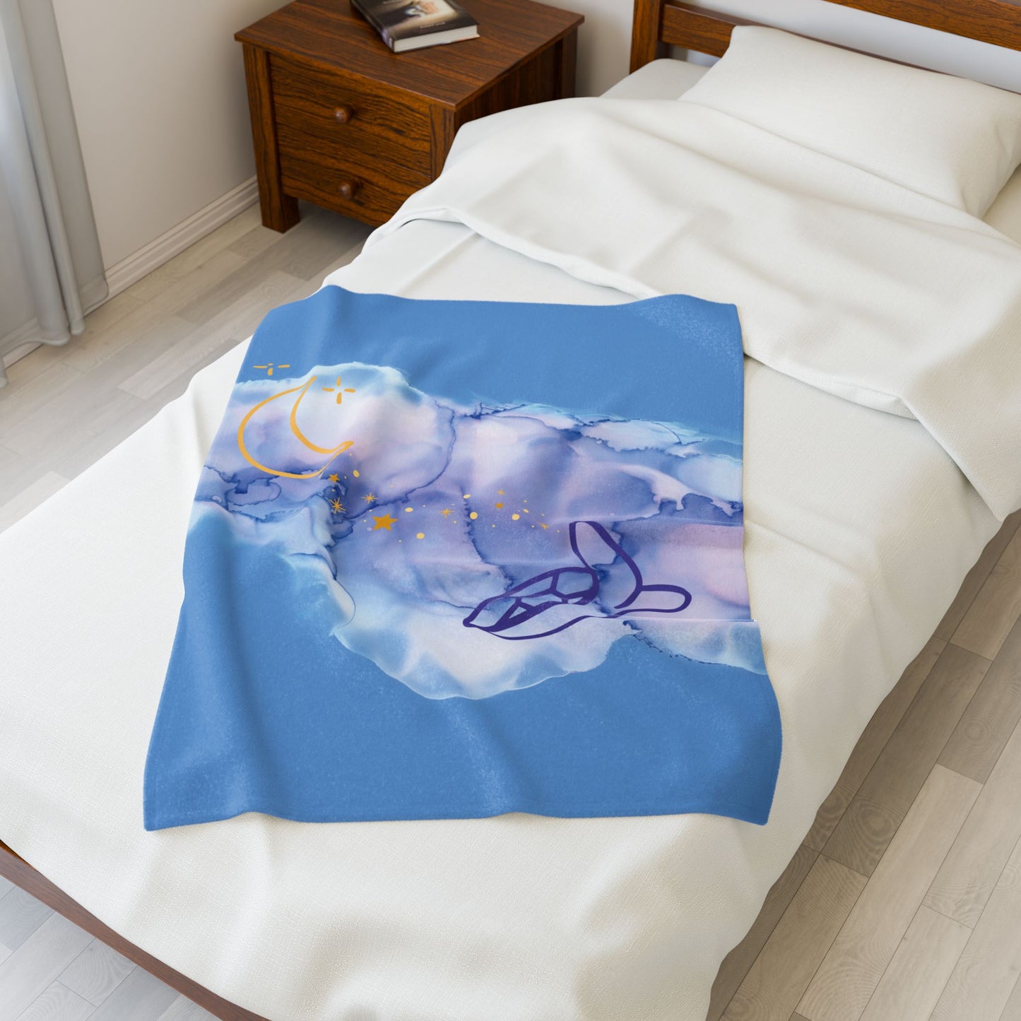 Dreamy Turtle & Moon Velveteen Plush Blanket - Cozy Nighttime Decor