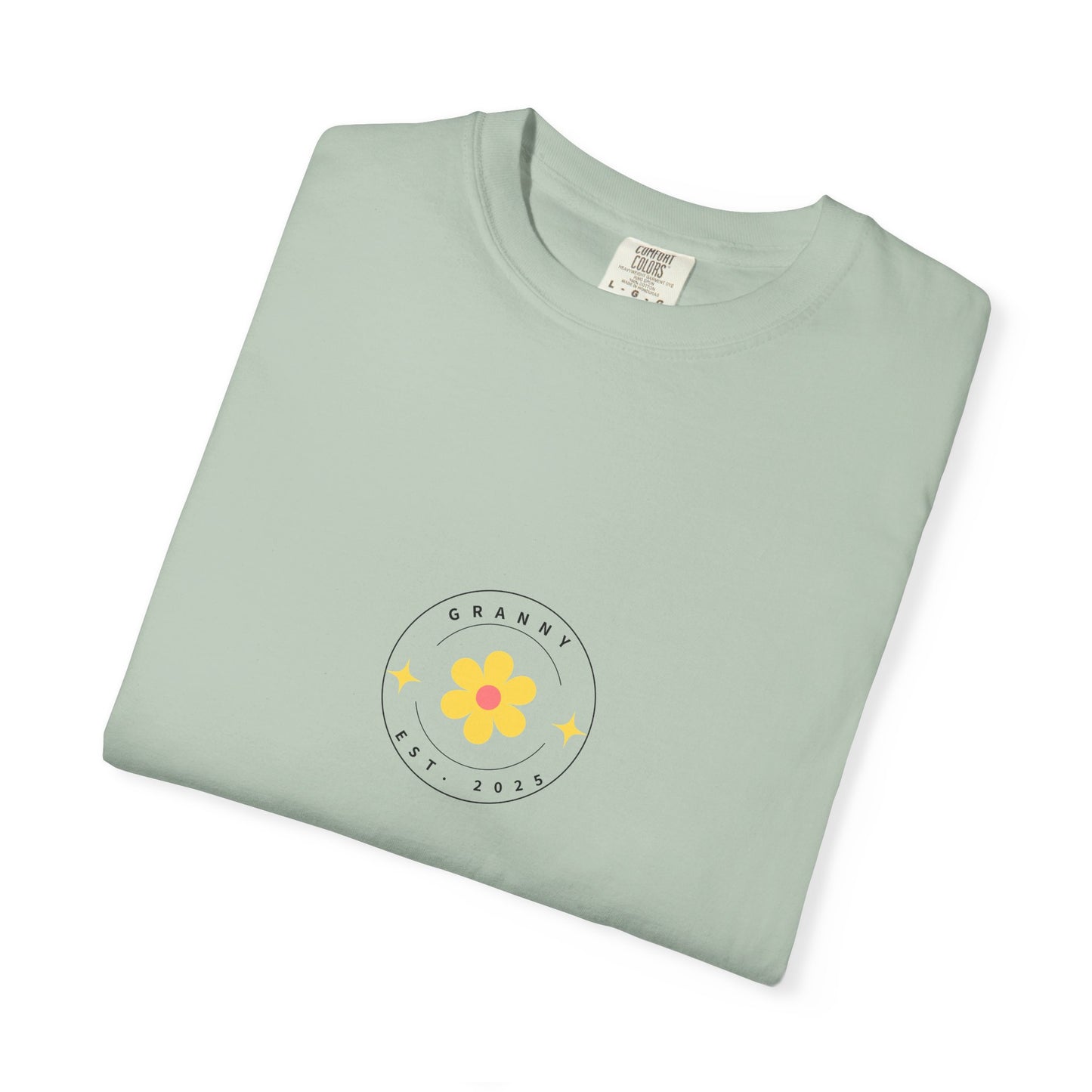 Granny Est. 2024 T-Shirt – Retro Daisy Gift Tee for New Grandmas