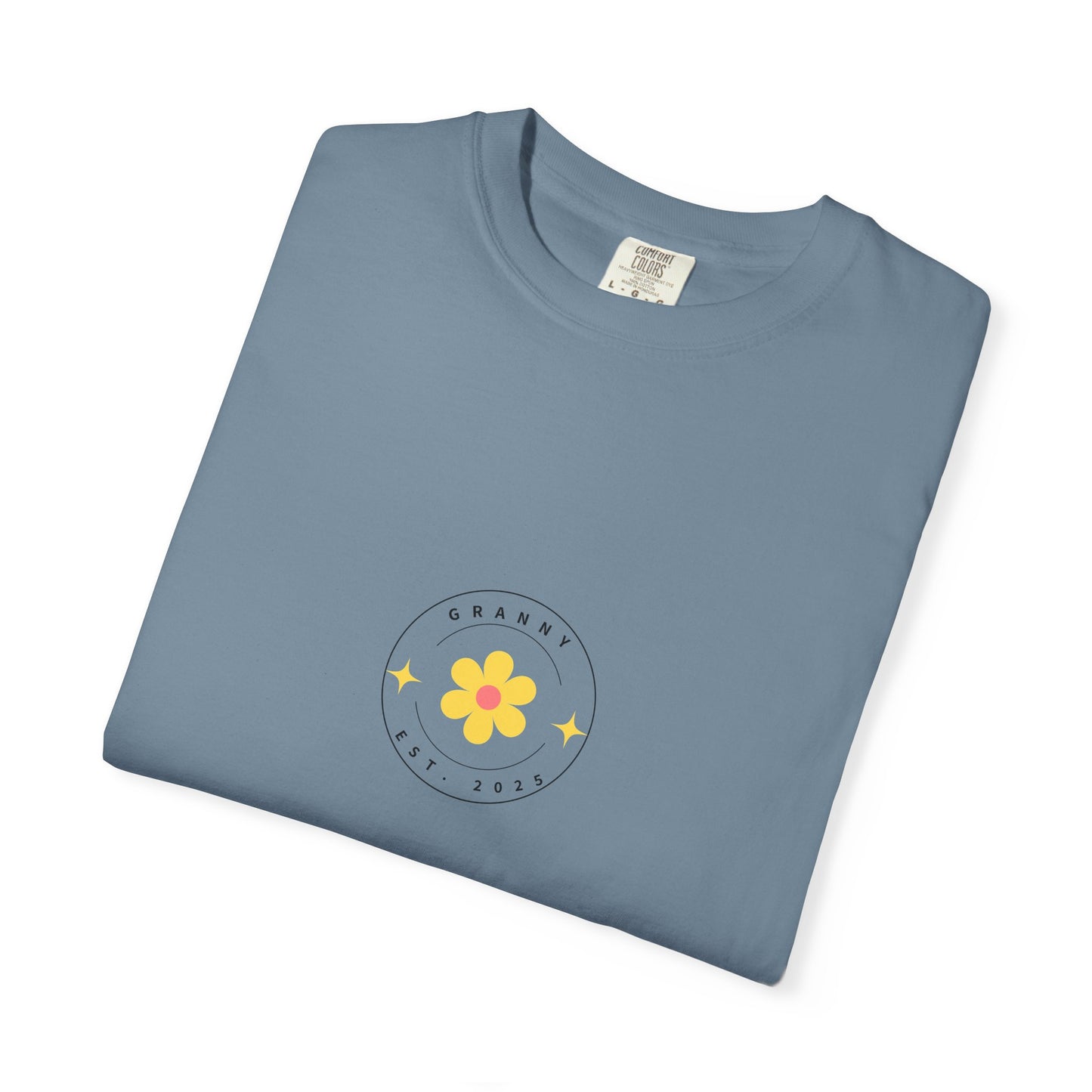 Granny Est. 2024 T-Shirt – Retro Daisy Gift Tee for New Grandmas