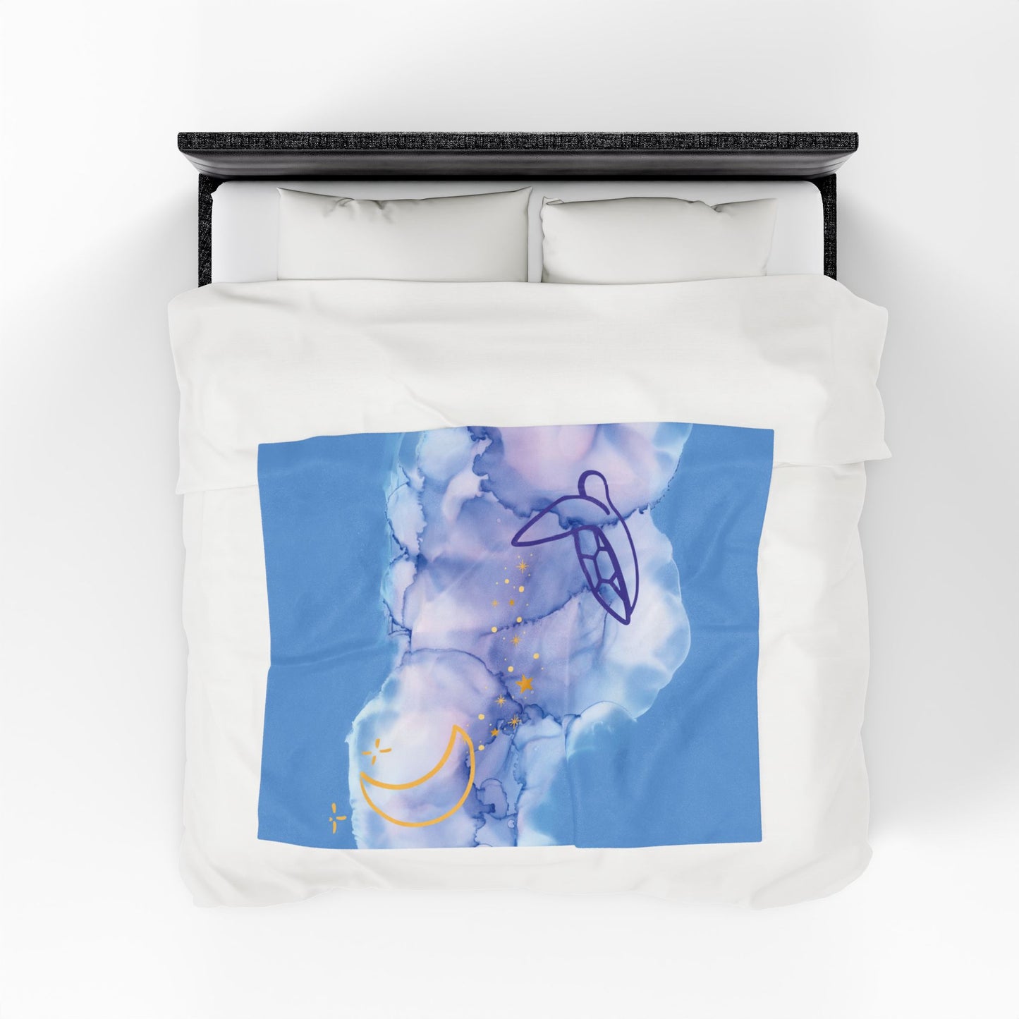 Dreamy Turtle & Moon Velveteen Plush Blanket - Cozy Nighttime Decor