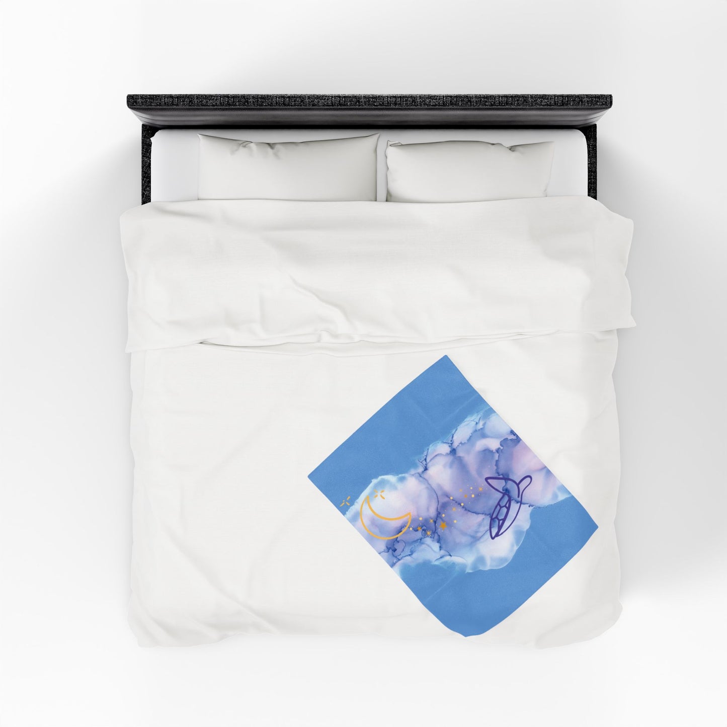 Dreamy Turtle & Moon Velveteen Plush Blanket - Cozy Nighttime Decor