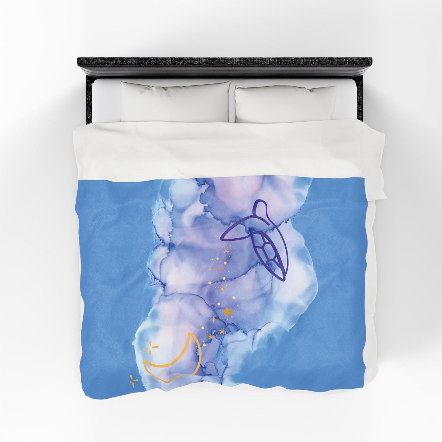 Dreamy Turtle & Moon Velveteen Plush Blanket - Cozy Nighttime Decor