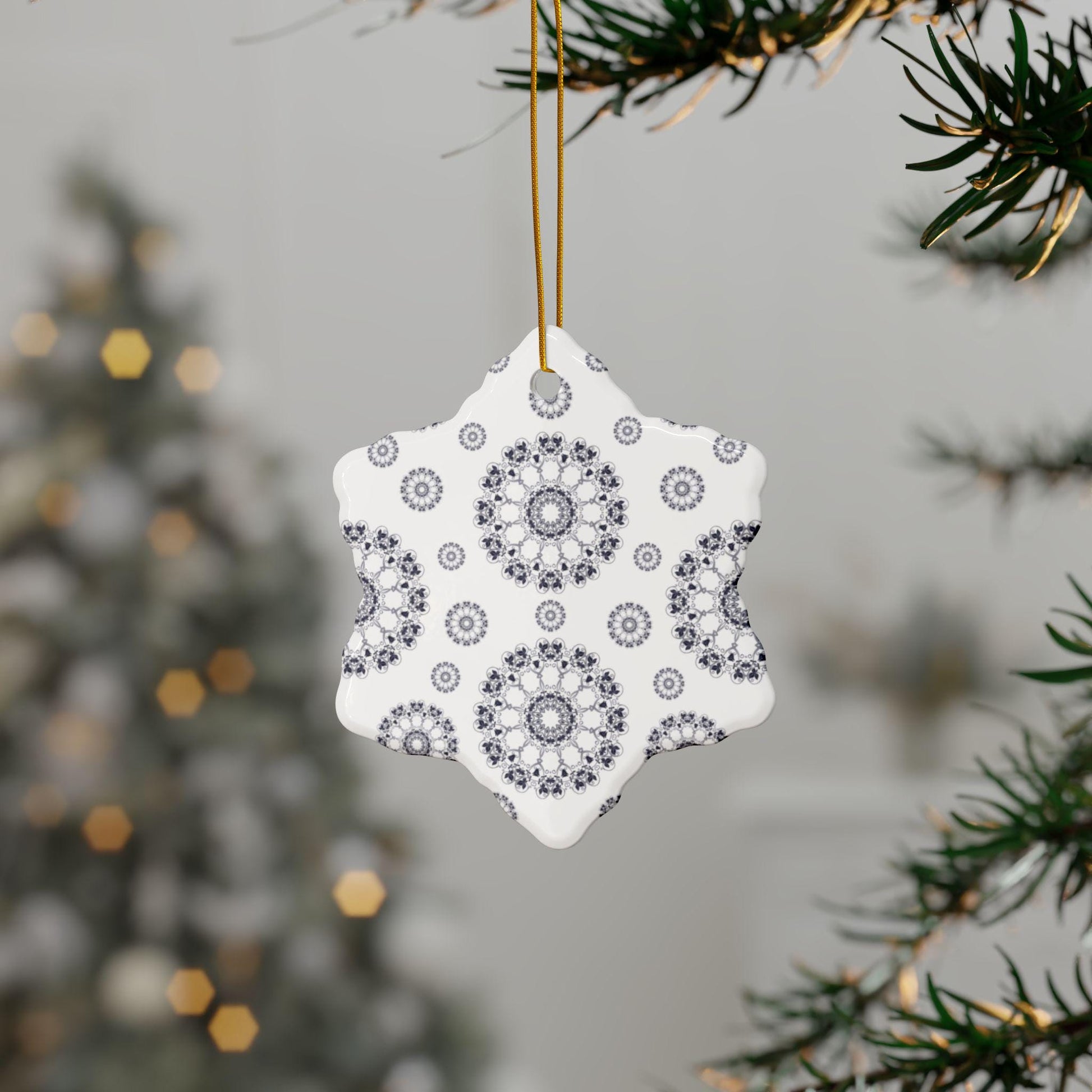 Elegant Ceramic Ornaments, Mandala Pattern Holiday Decor, 2-Sided Print, Gift for Christmas, Home Decoration, Set of 1, 3, 5, 10